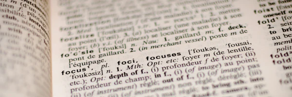 Dictionnaire bilingue ouvert, outil de travail du traducteur assermenté et du traducteur professionnel